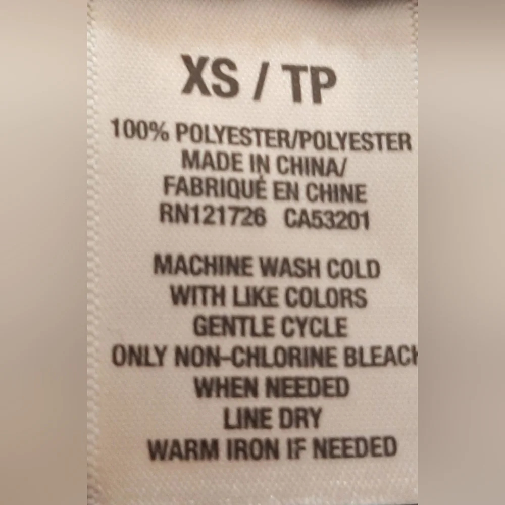 AÉROPOSTALE Navy Floral Blouse - Picture 5 of 5